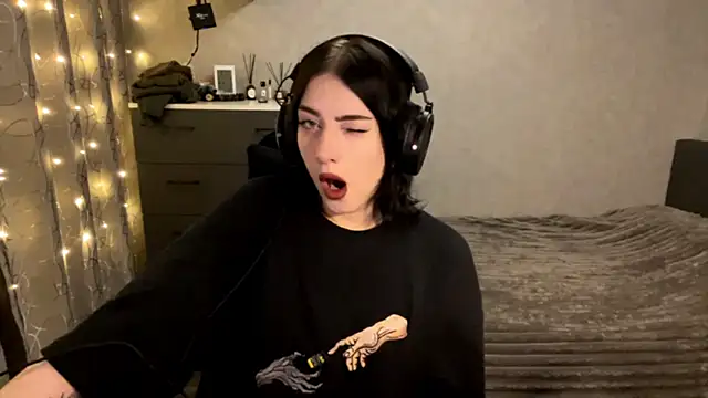 Meowluly online show from 01/12/26, 09:31