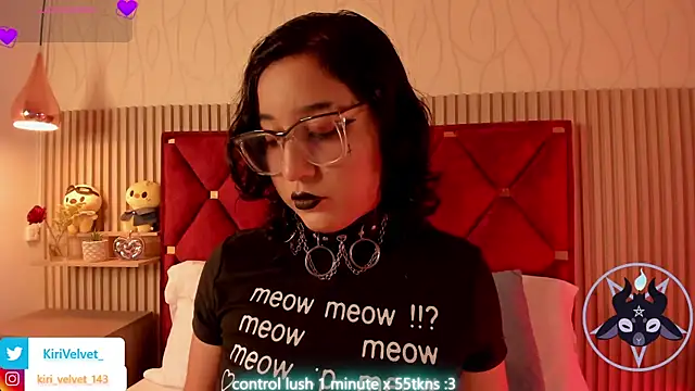 Kiri Velvet online show from 05/28/26, 07:55