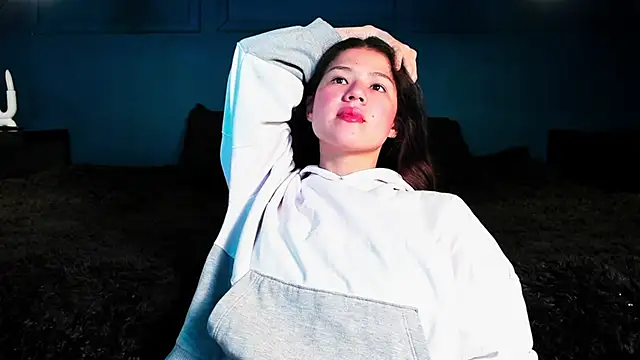 Skyy bloom online show from 12/20/25, 11:50