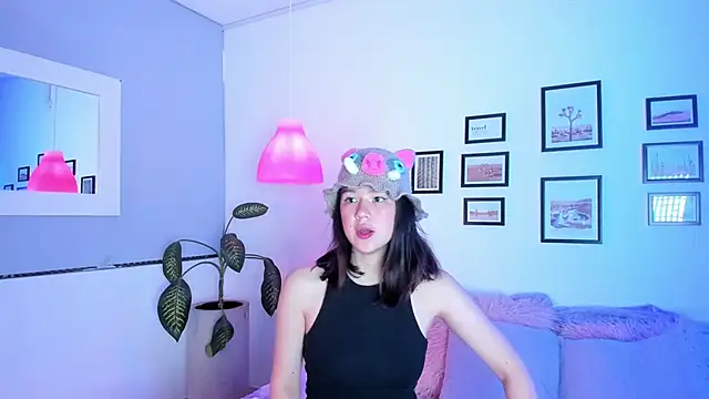 Skyy bloom online show from 04/19/26, 12:15