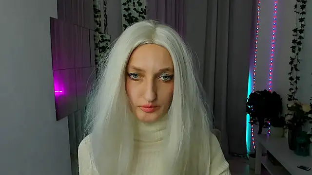 ViktoriaClark online show from 12/13/25, 07:53