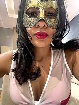 Snapshot of LunnaMaska chatting on 12/02/25, 03:51 LunnaMaska online show from 12/02/25, 03:51