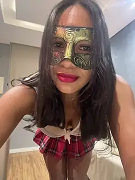 Snapshot of LunnaMaska chatting on 12/23/25, 03:15 LunnaMaska online show from 12/23/25, 03:15