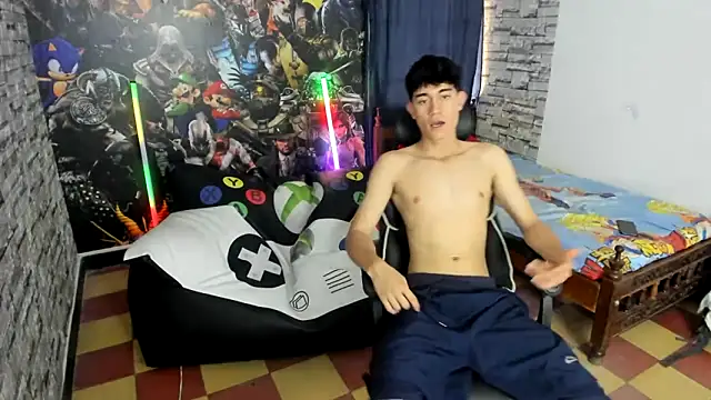 Snapshot of jay_orange chatting on 11/26/25, 07:04 jay orange online show from 11/26/25, 07:04