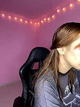 Davne  online show from 12/15/25, 09:19