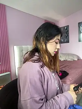 MaddieHunter online show from 01/13/26, 02:33