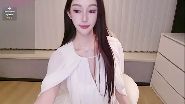 Snapshot of LULUbbaby_520 chatting on 04/12/26, 02:55 LULUbbaby 520 online show from 04/12/26, 02:55