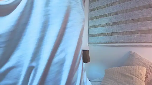 Snapshot of Maxx_cooper chatting on 11/25/25, 01:38 Maxx cooper online show from 11/25/25, 01:38