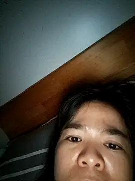 Snapshot of Bea_219 chatting on 11/25/25, 01:44 Bea 219 online show from 11/25/25, 01:44