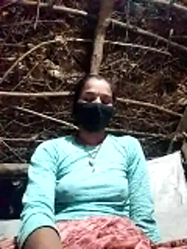 Snapshot of Uma_sain chatting on 11/28/25, 03:14 Uma sain online show from 11/28/25, 03:14