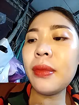 Lin-kute98 online show from 04/15/26, 01:18