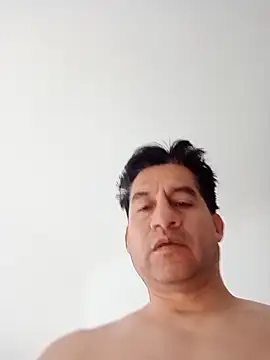 ChrisFloresP online show from 12/03/25, 12:25