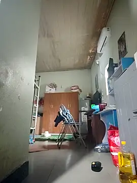 LianLaz online show from 12/19/25, 07:48