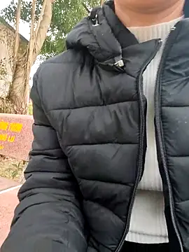 LianLaz online show from 02/04/26, 09:04