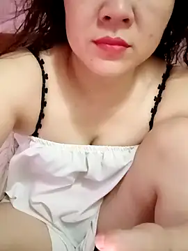 Lily-ross22 online show from 05/23/26, 12:09
