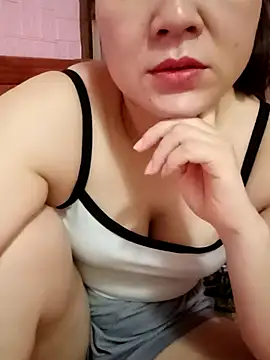 Snapshot of Lily-ross22 chatting on 07/07/26, 06:47 Lily-ross22 online show from 07/07/26, 06:47
