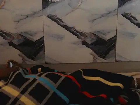 bubble love213 online show from 11/30/25, 06:50