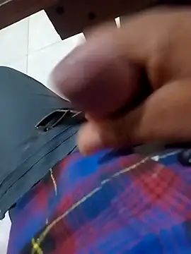 Snapshot of LovelyHughes chatting on 03/03/26, 12:17 LovelyHughes online show from 03/03/26, 12:17