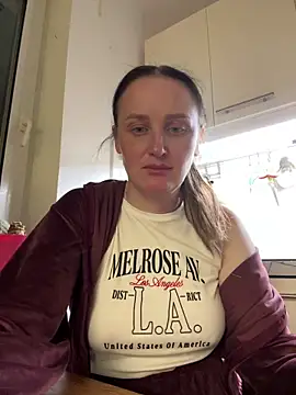 TomilaSi online show from 03/31/26, 09:04