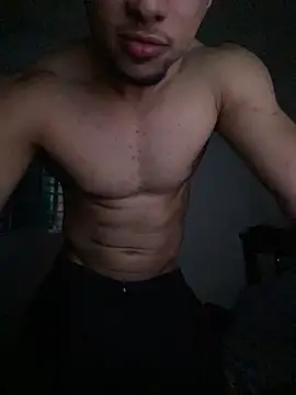 MoreninhoMagrinho online show from 11/28/25, 04:04