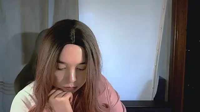 Alex Pink7 online show from 12/02/25, 11:04