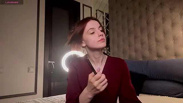 SharaSauer online show from 04/11/26, 01:10