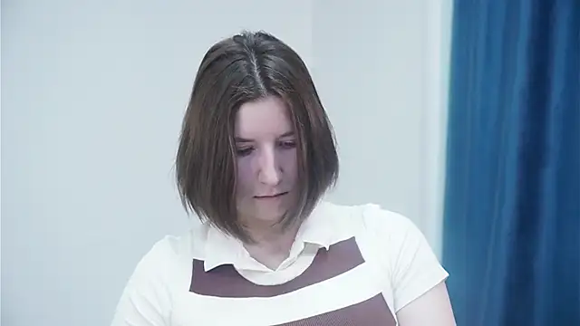 Snapshot of AnnalisaYeary chatting on 11/25/25, 04:23 AnnalisaYeary online show from 11/25/25, 04:23