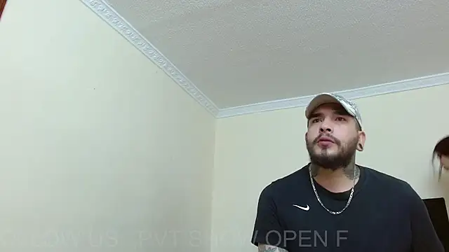 ARIA AND NICK online show from 03/26/26, 04:01