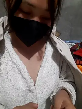 Snapshot of mai-mai-97 chatting on 12/03/25, 03:10 mai-mai-97 online show from 12/03/25, 03:10