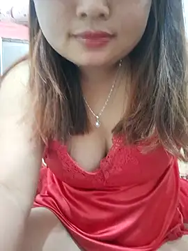 Snapshot of mai-mai-97 chatting on 02/17/26, 01:24 mai-mai-97 online show from 02/17/26, 01:24