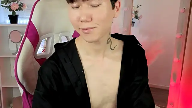 YugoAsian online show from 01/17/26, 12:43