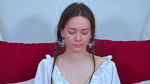 LilyLanes online show from 11/26/25, 02:51