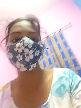 Snapshot of Hot_Naira_ chatting on 11/30/25, 02:21 Hot Naira online show from 11/30/25, 02:21