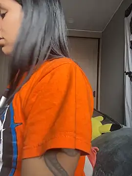 SaraAndrade  online show from 03/11/26, 12:33