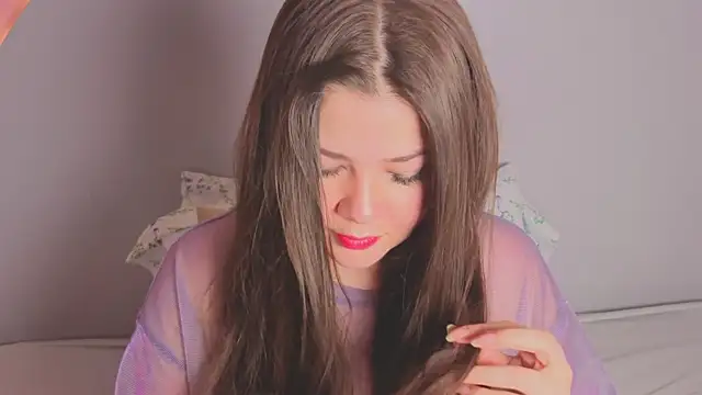 amyvans  online show from 08/04/26, 09:17