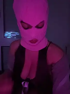 Snapshot of linaatchikita chatting on 12/18/25, 08:26 linaatchikita online show from 12/18/25, 08:26