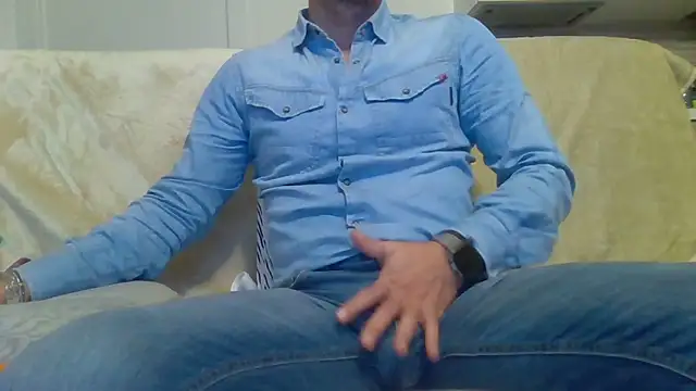 Eroshotlicker online show from 03/31/26, 07:36