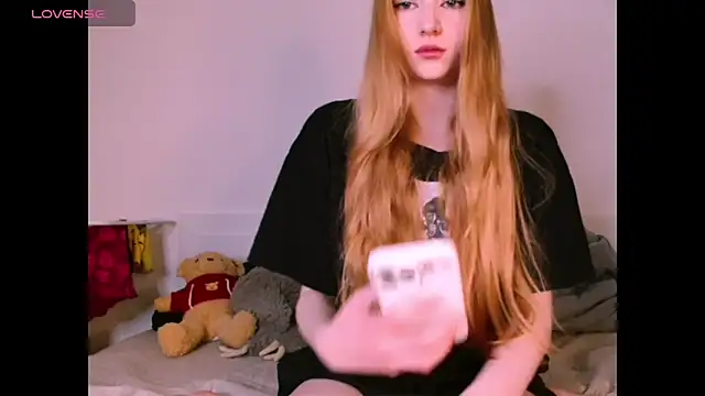  Milana Sparkl75  online show from 02/12/26, 08:15