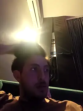 Razvan696969 online show from 03/11/26, 10:27