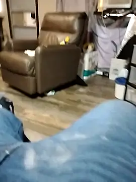 Snapshot of 25clouds chatting on 12/01/25, 03:39 25clouds online show from 12/01/25, 03:39