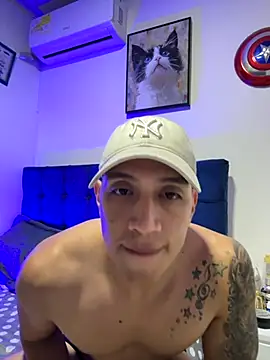 OliverWest04 online show from 11/25/25, 09:31