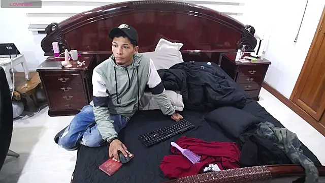 jacko Charlotte online show from 01/12/26, 01:33