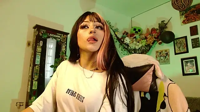 Layla quinn online show from 01/14/26, 07:30