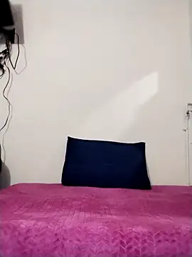 Snapshot of NiinaHans chatting on 12/05/25, 10:46 NiinaHans online show from 12/05/25, 10:46