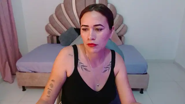 Snapshot of Kim-Fiori chatting on 12/01/25, 07:08 Kim-Fiori online show from 12/01/25, 07:08