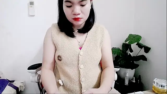 Snapshot of Lisa537- chatting on 11/29/25, 01:19 Lisa537- online show from 11/29/25, 01:19