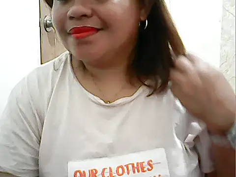 Snapshot of cutechubby chatting on 02/14/26, 02:58 cutechubby online show from 02/14/26, 02:58