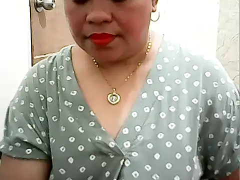 Snapshot of cutechubby chatting on 02/17/26, 01:57 cutechubby online show from 02/17/26, 01:57