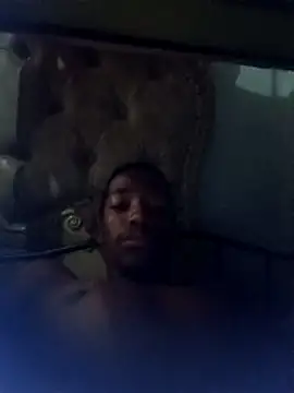 Cuteyuuboy2086 online show from 11/28/25, 08:17