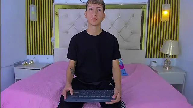 sammysex- online show from 11/25/25, 06:24